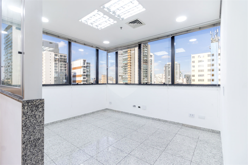 Foto REO1116506