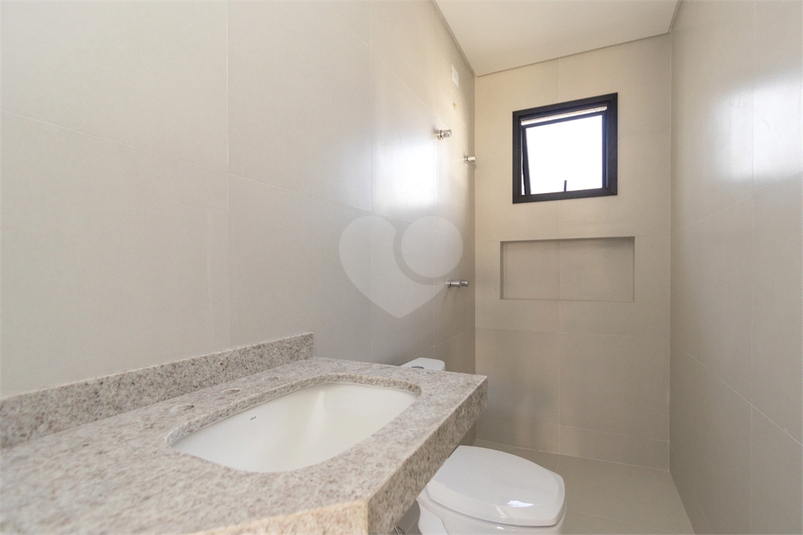 Foto REO1116529