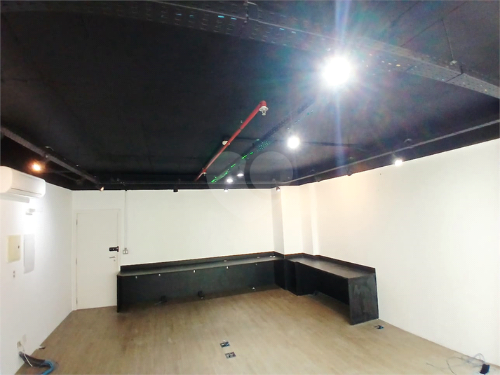 Foto REO1116531