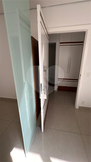 Foto REO1116535