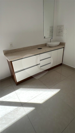 Foto REO1116535