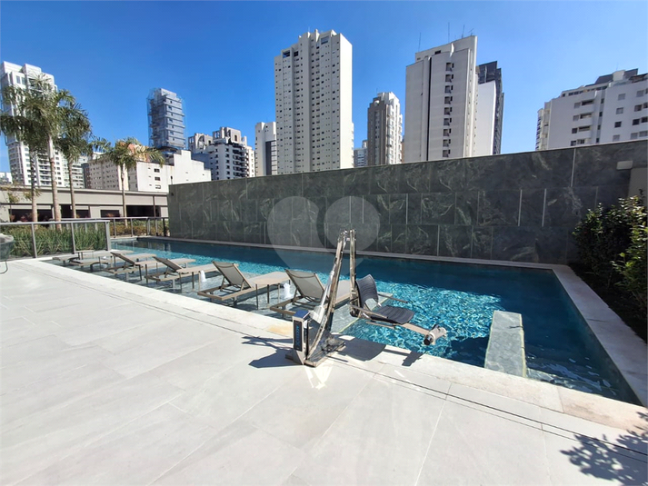 Foto REO1116546