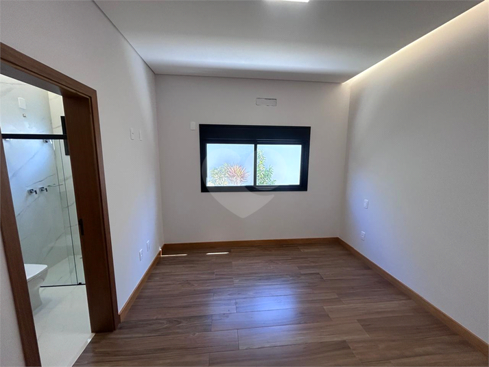 Foto REO1116578