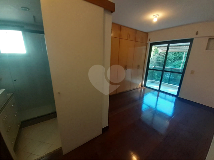 Foto REO1116585