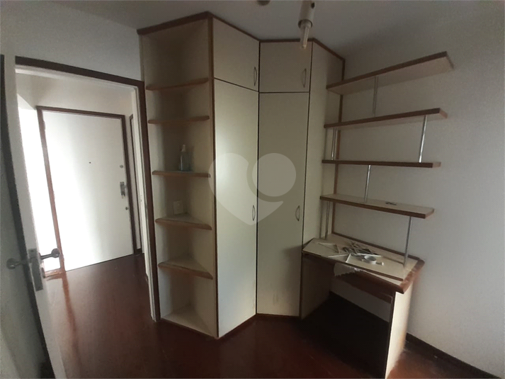 Foto REO1116585