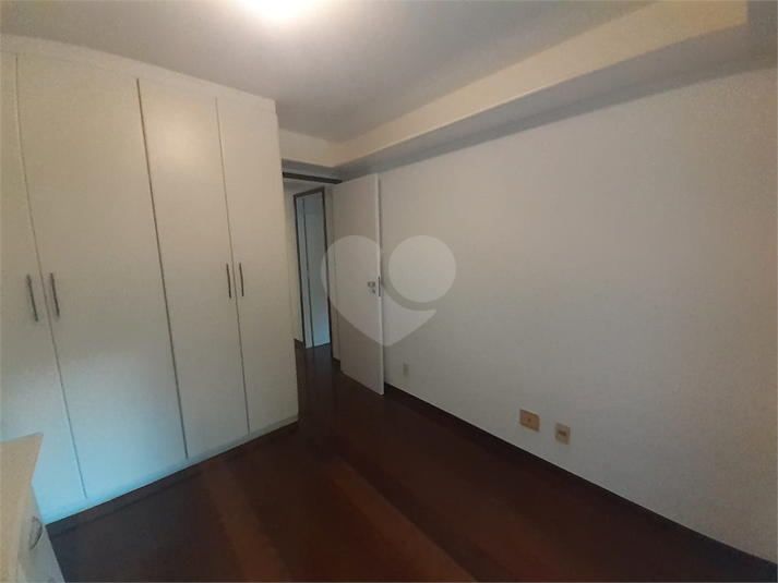 Foto REO1116585