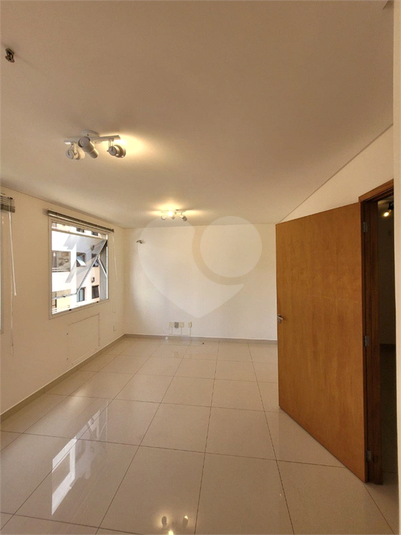 Foto REO1116601