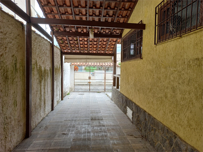 Foto REO1116609