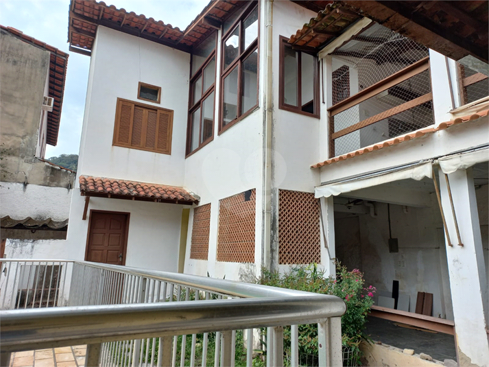 Foto REO1116609