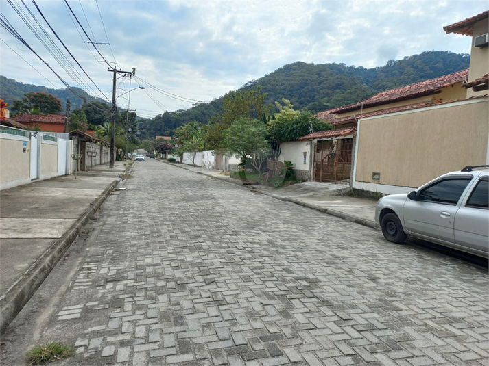 Foto REO1116609