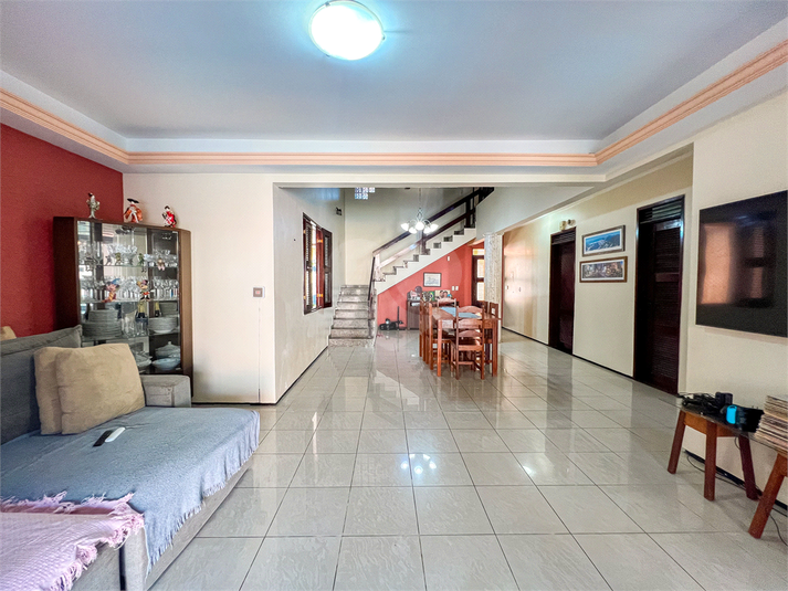Foto REO1116613