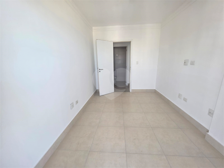 Foto REO1116628