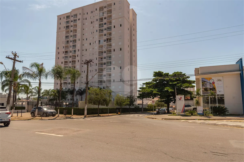 Foto REO1116630