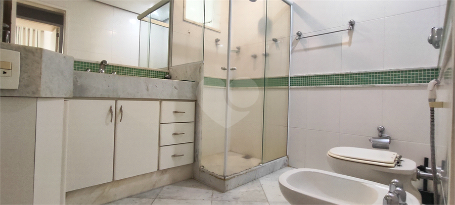 Foto REO1116638