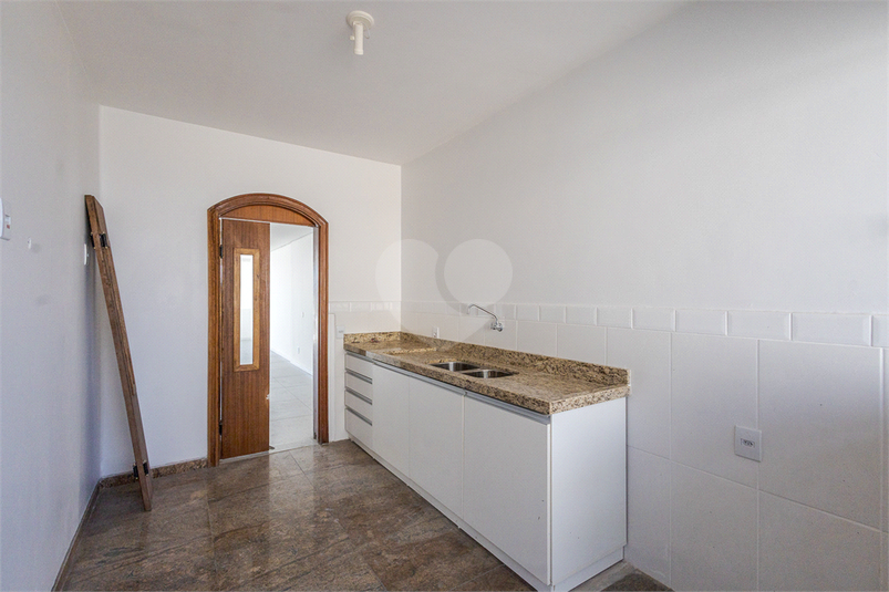 Foto REO1116646