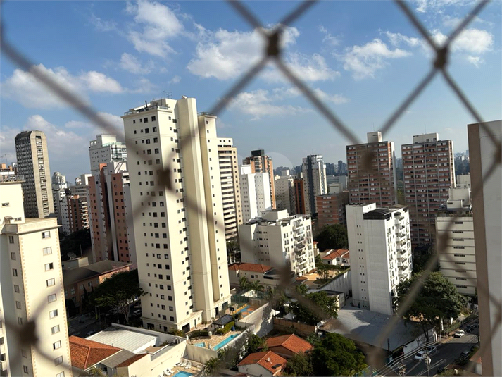 Foto REO1116649