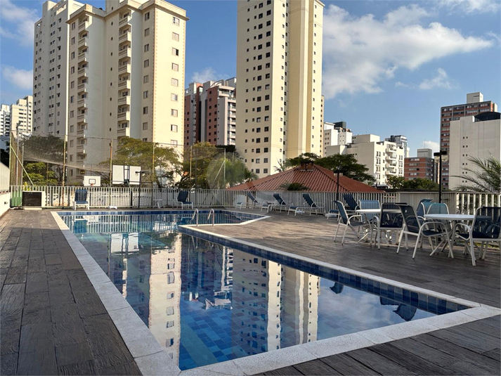 Foto REO1116649
