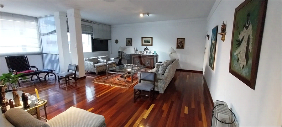 Foto REO1116659