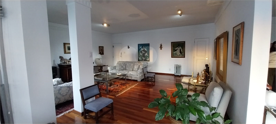 Foto REO1116659