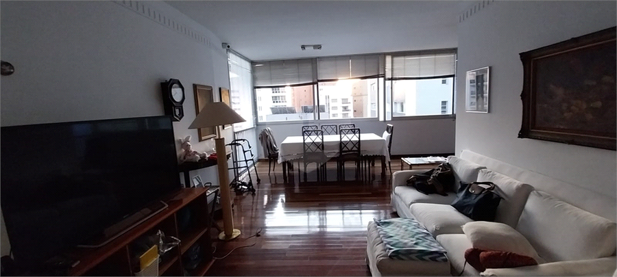 Foto REO1116659