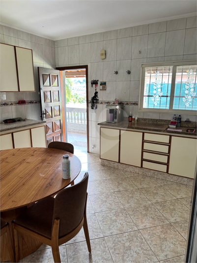 Foto REO1116670