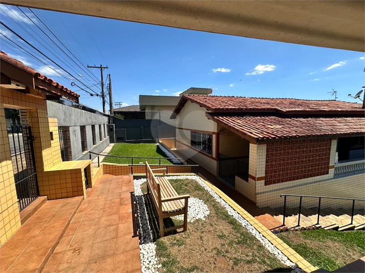 Foto REO1116670