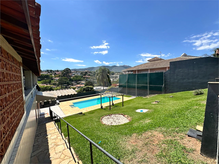 Foto REO1116670