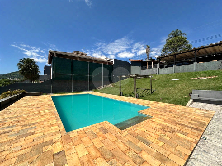 Foto REO1116670
