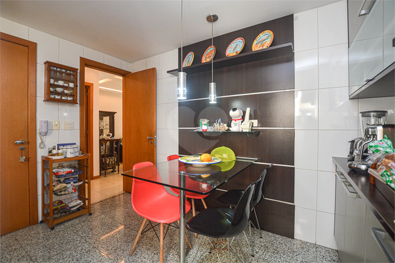 Foto REO1116687