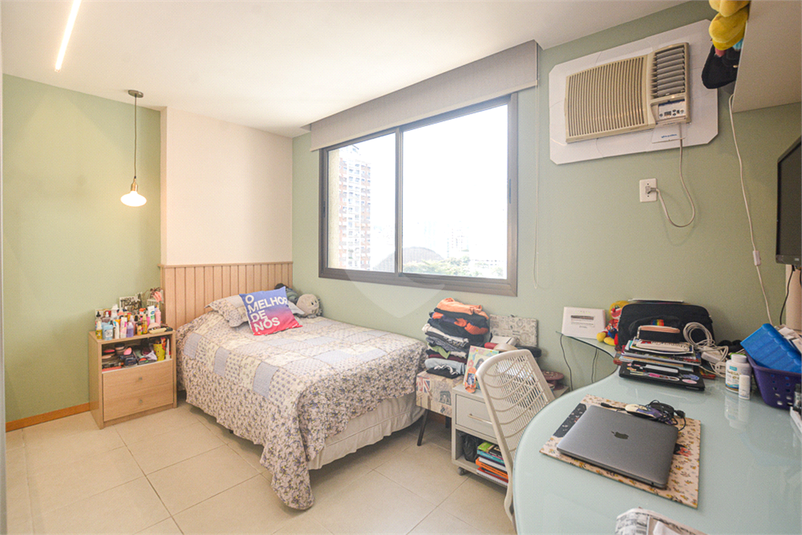 Foto REO1116687