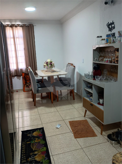 Foto REO1116715