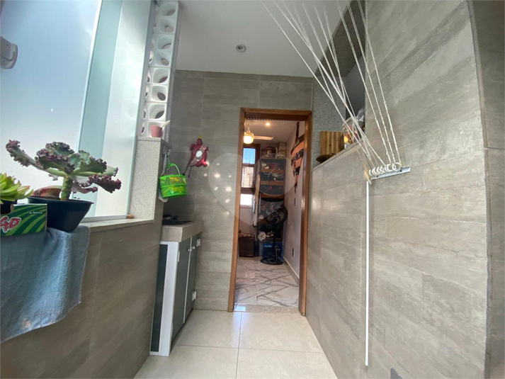 Foto REO1116759