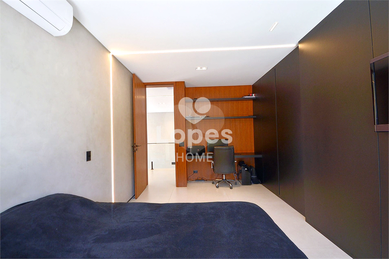 Foto REO1116762