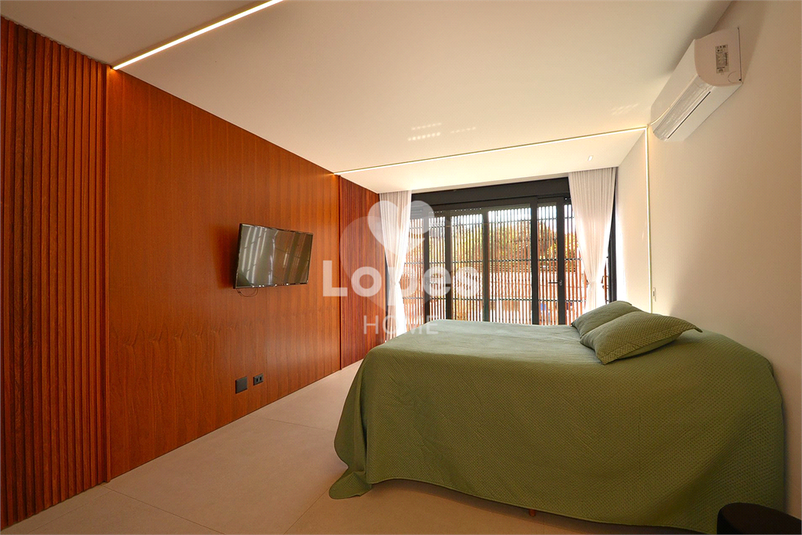 Foto REO1116762