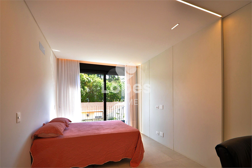 Foto REO1116762