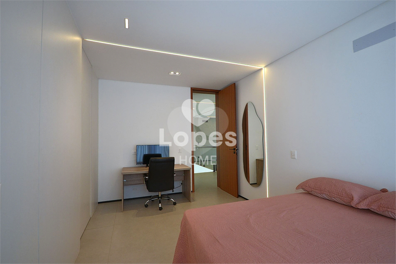 Foto REO1116762