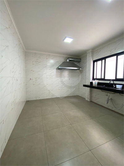 Foto REO1116765