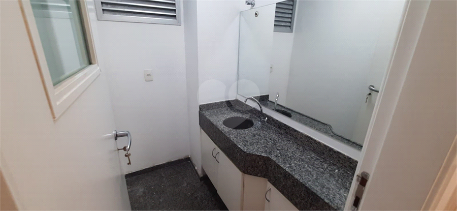 Foto REO1116766