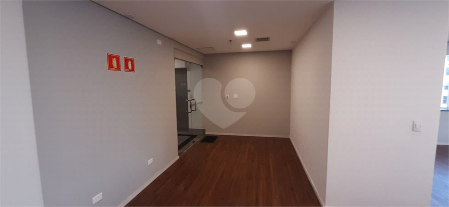 Foto REO1116766
