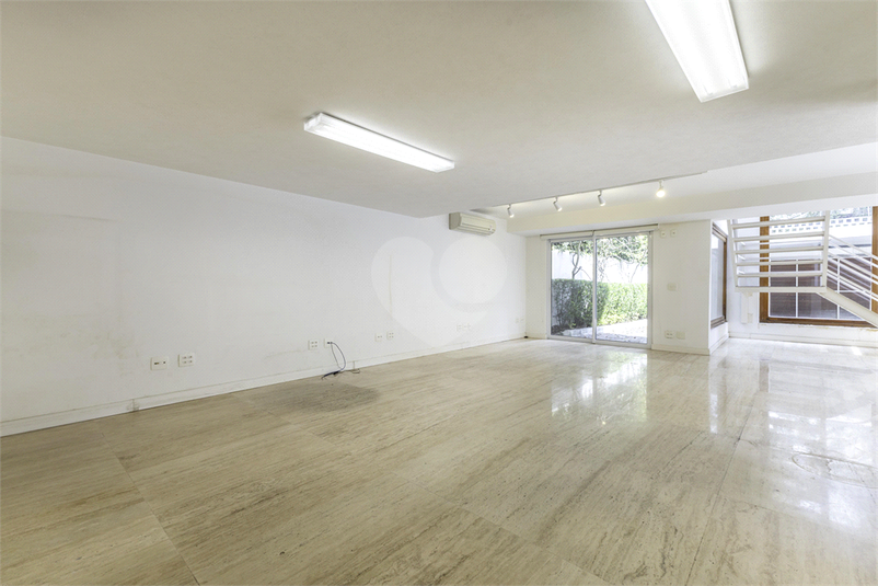 Foto REO1116781