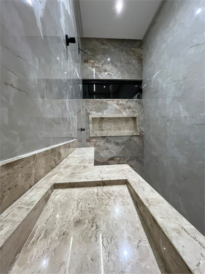 Foto REO1116783