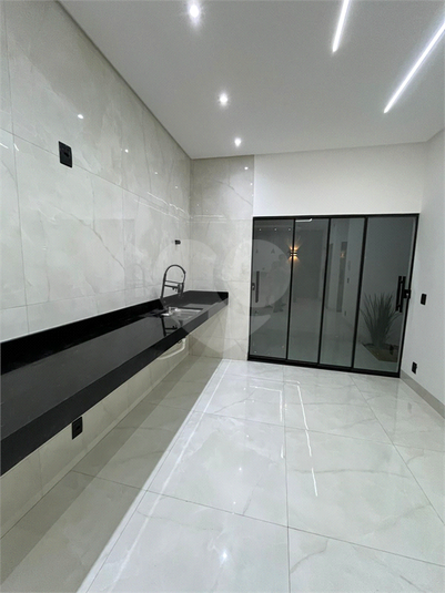 Foto REO1116783