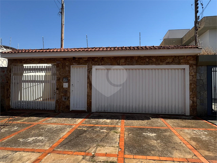 Foto REO1116791