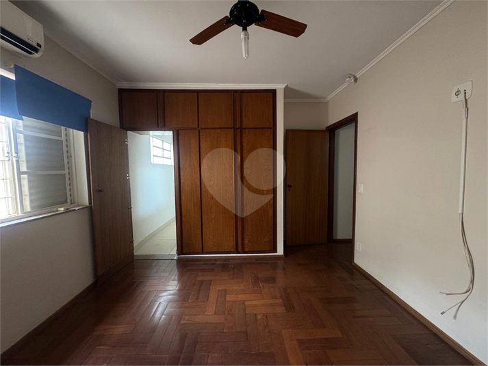 Foto REO1116791