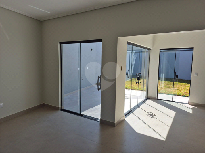 Foto REO1116794