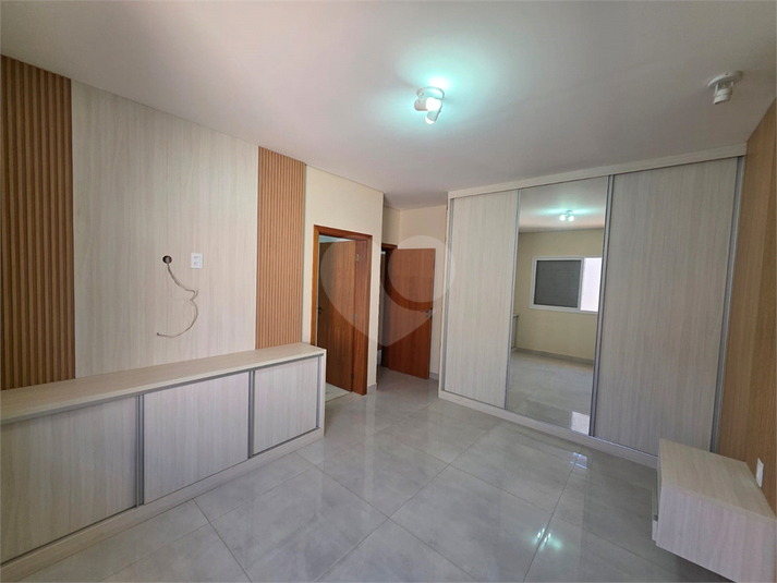 Foto REO1116795