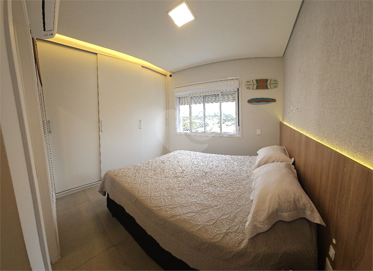 Foto REO1116835