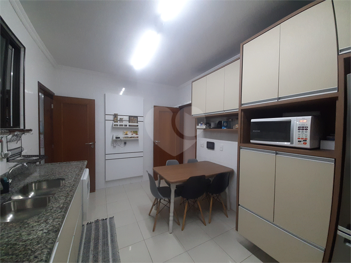 Foto REO1116879
