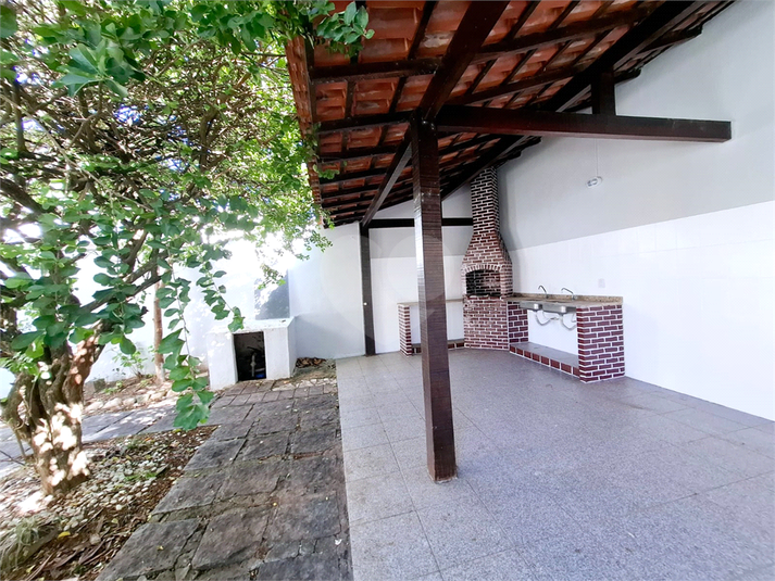 Foto REO1116918