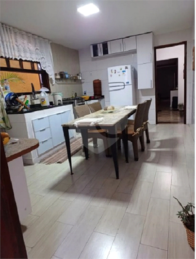 Foto REO1116938